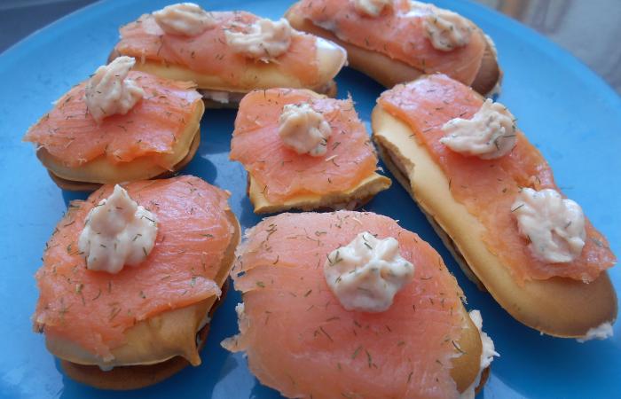 Rgime Dukan (recette minceur) : Eclair ou chou au saumon #dukan https://www.proteinaute.com/recette-eclair-ou-chou-au-saumon-13354.html