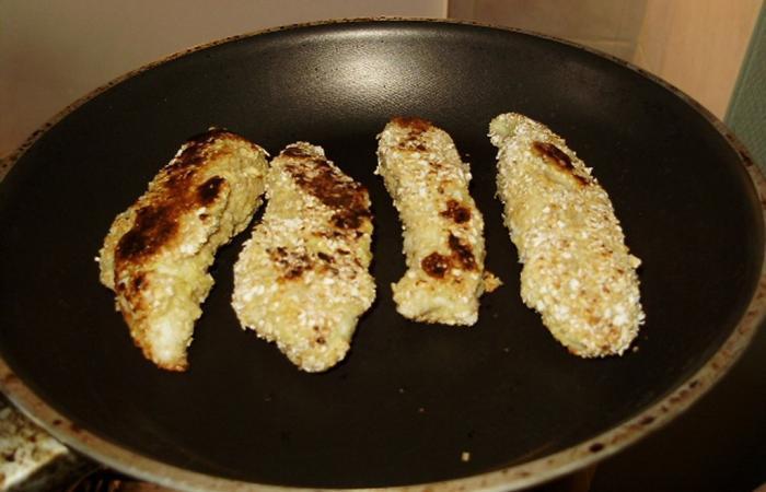 Rgime Dukan (recette minceur) : Aiguillette de poulet panes #dukan https://www.proteinaute.com/recette-aiguillette-de-poulet-panees-3716.html