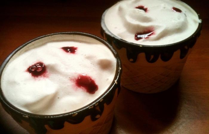 Rgime Dukan (recette minceur) : Nuage glac fruits rouges #dukan https://www.proteinaute.com/recette-nuage-glace-fruits-rouges-6035.html