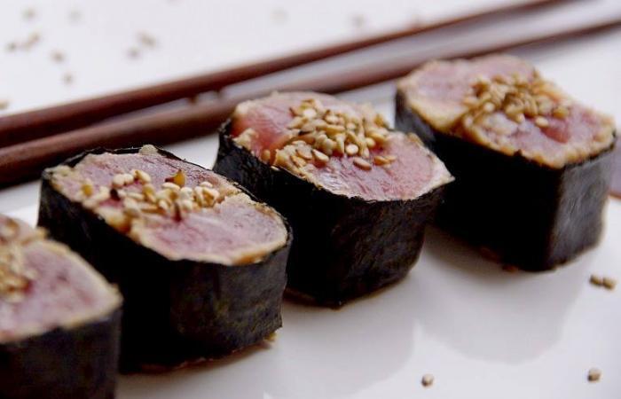 Rgime Dukan (recette minceur) : Makis de thon rouge frais au ssame #dukan https://www.proteinaute.com/recette-makis-de-thon-rouge-frais-au-sesame-7869.html