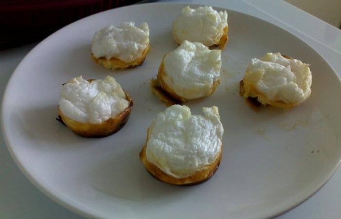 Rgime Dukan (recette minceur) : Crme au citron meringue #dukan https://www.proteinaute.com/recette-creme-au-citron-meringuee-1305.html