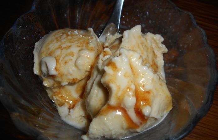 Rgime Dukan (recette minceur) : Glace Vanille-sauce Caramel #dukan https://www.proteinaute.com/recette-glace-vanille-sauce-caramel-13232.html