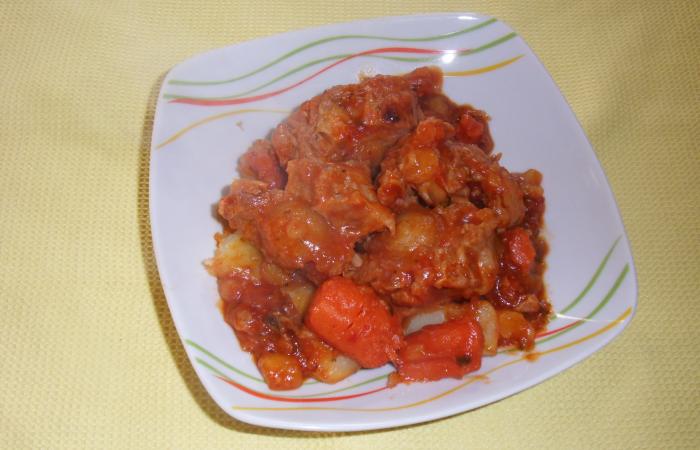 Rgime Dukan (recette minceur) : Queue de veau  la tomate  #dukan https://www.proteinaute.com/recette-queue-de-veau-a-la-tomate-13501.html