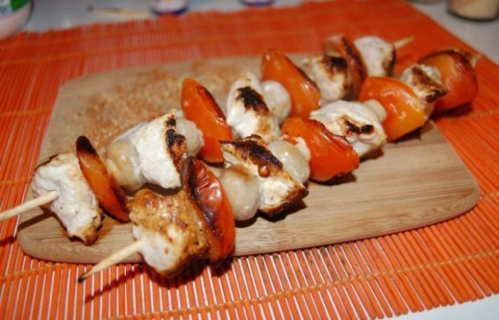 Rgime Dukan (recette minceur) : Brochettes de poulet marin aux pices #dukan https://www.proteinaute.com/recette-brochettes-de-poulet-marine-aux-epices-1460.html