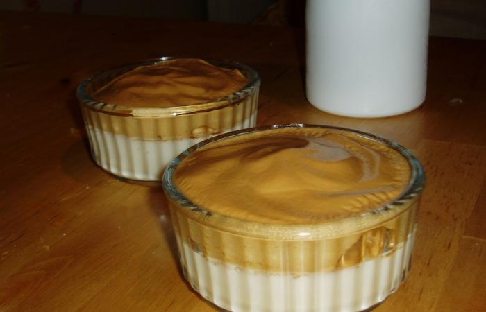 Rgime Dukan (recette minceur) : Espuma de caf sur bioflan vanille #dukan https://www.proteinaute.com/recette-espuma-de-cafe-sur-bioflan-vanille-2753.html