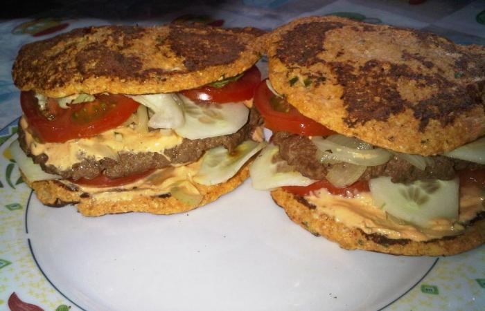 Rgime Dukan (recette minceur) : Tasty Burger, quand Dukan rime avec saveur #dukan https://www.proteinaute.com/recette-tasty-burger-quand-dukan-rime-avec-saveur-3116.html
