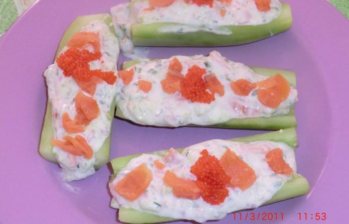 Rgime Dukan (recette minceur) : Barquette de concombre au saumon fum #dukan https://www.proteinaute.com/recette-barquette-de-concombre-au-saumon-fume-3959.html