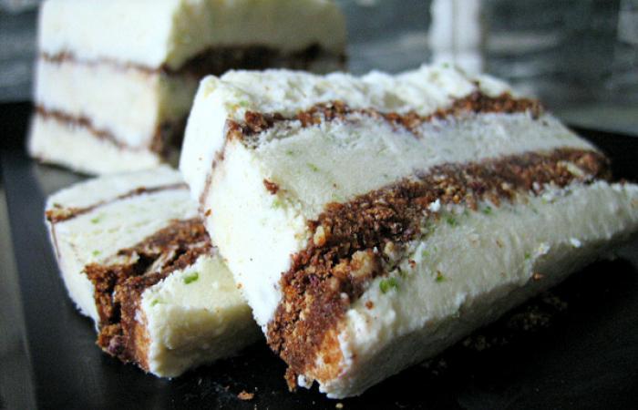 Rgime Dukan (recette minceur) : Semifreddo biscuit au citron vert #dukan https://www.proteinaute.com/recette-semifreddo-biscuite-au-citron-vert-6242.html