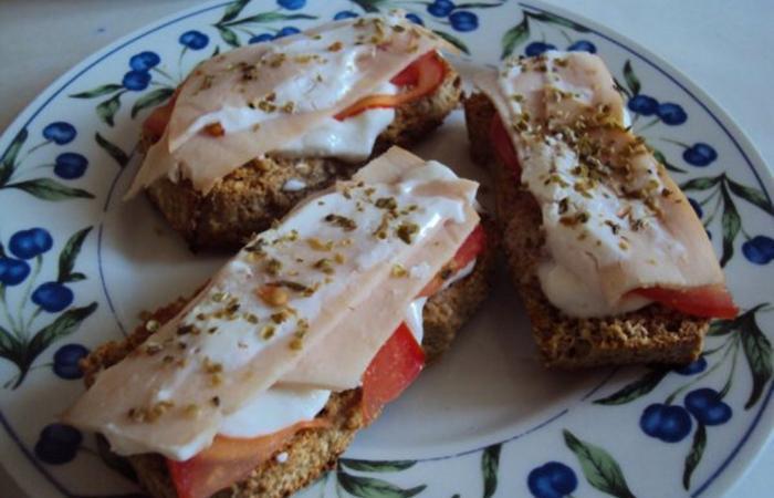 Rgime Dukan (recette minceur) : Toast grill dlicieux #dukan https://www.proteinaute.com/recette-toast-grille-delicieux-656.html