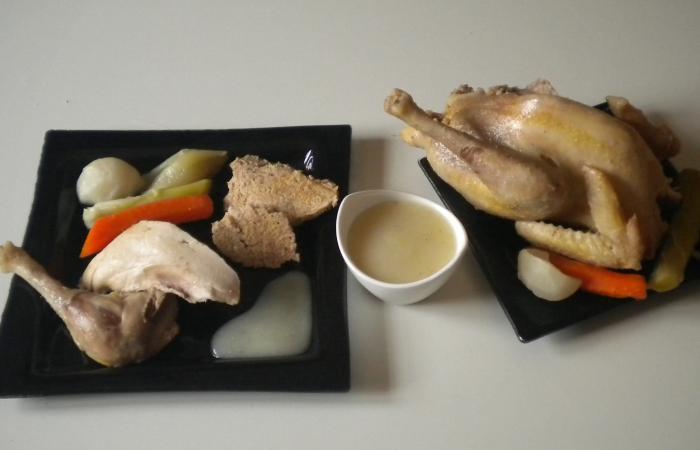 Rgime Dukan (recette minceur) : Poule au pot farcie du Duc An  #dukan https://www.proteinaute.com/recette-poule-au-pot-farcie-du-duc-an-7826.html