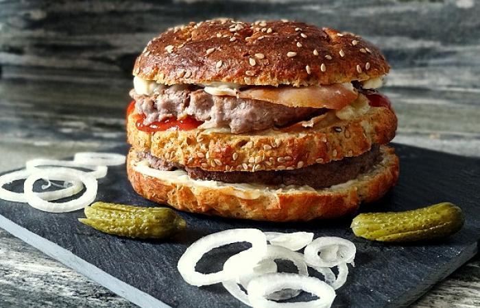 Rgime Dukan (recette minceur) : Ze perfect PP cheeseburger #dukan https://www.proteinaute.com/recette-ze-perfect-pp-cheeseburger-8340.html